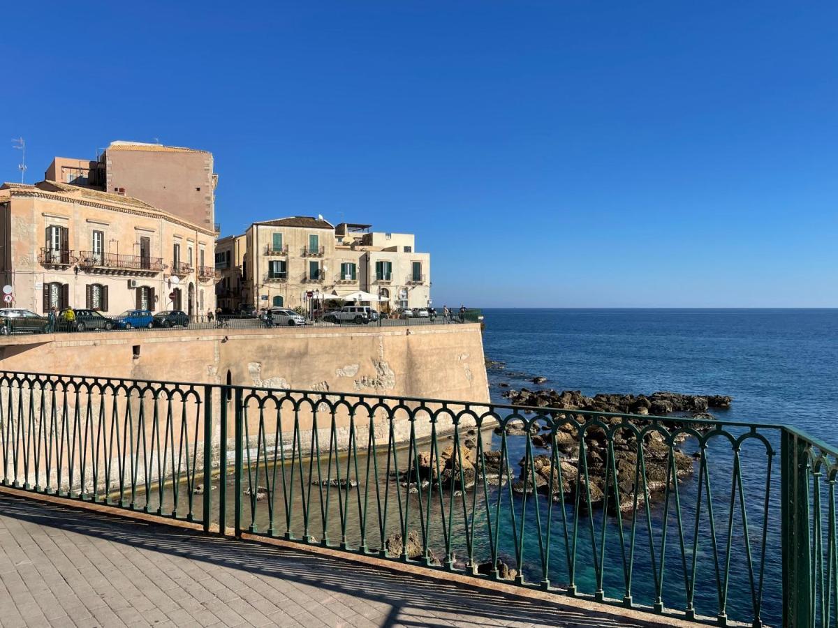 Oikia Sea Appartement Syracuse Buitenkant foto